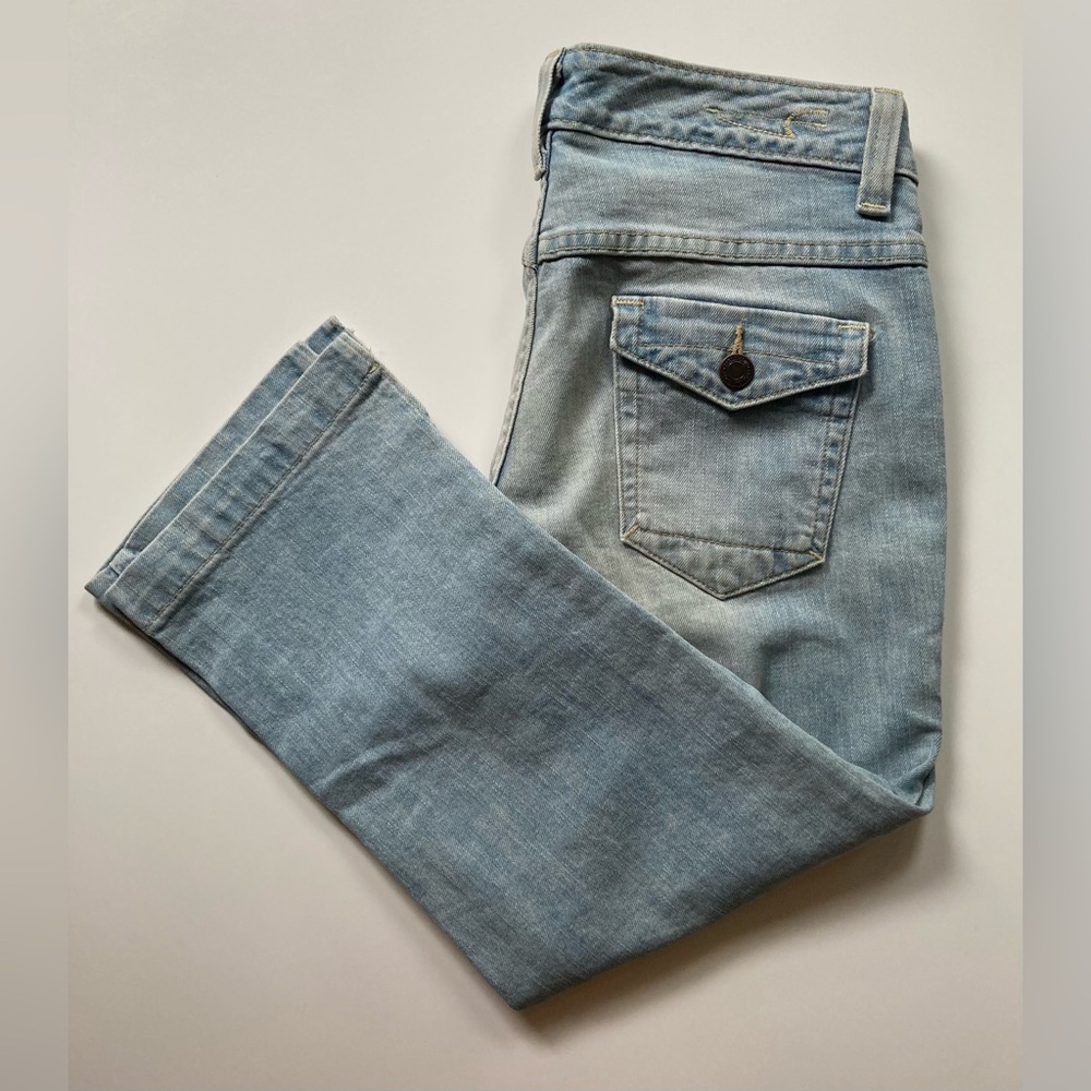 American Eagle Outfitters Vintage Y2K Light Blue Denim Jean Capris Size 0 Cotton